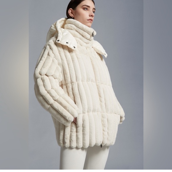 Moncler white fare faux-fur puff coat size 2/M SUPER COZY n SOFT!! LAST ONE - Picture 4 of 17
